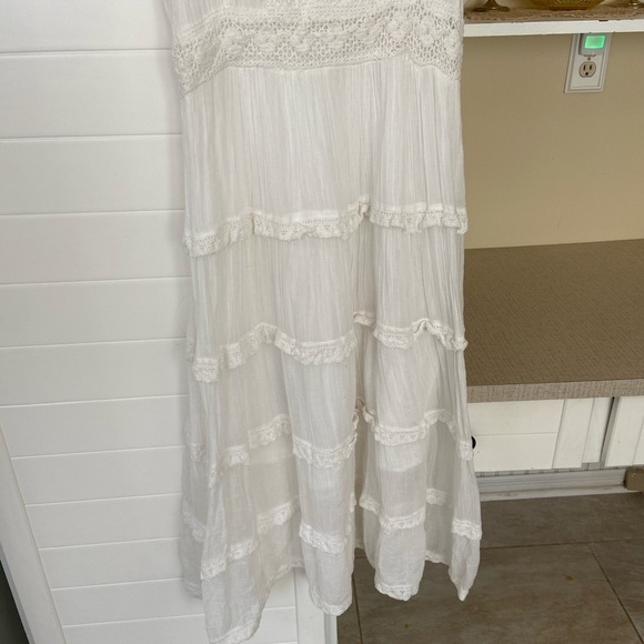 White Lace MIDI Dress - Picture 3 of 6